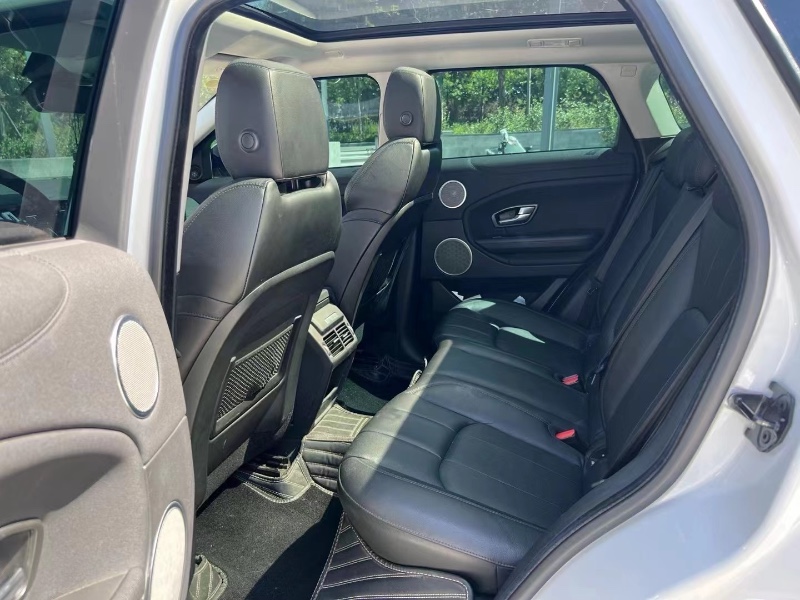 临沂16年路虎极光1