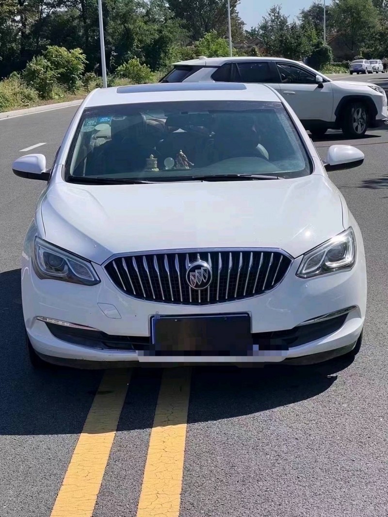 潍坊17年别克英朗1