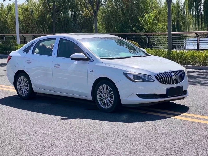 潍坊17年别克英朗2