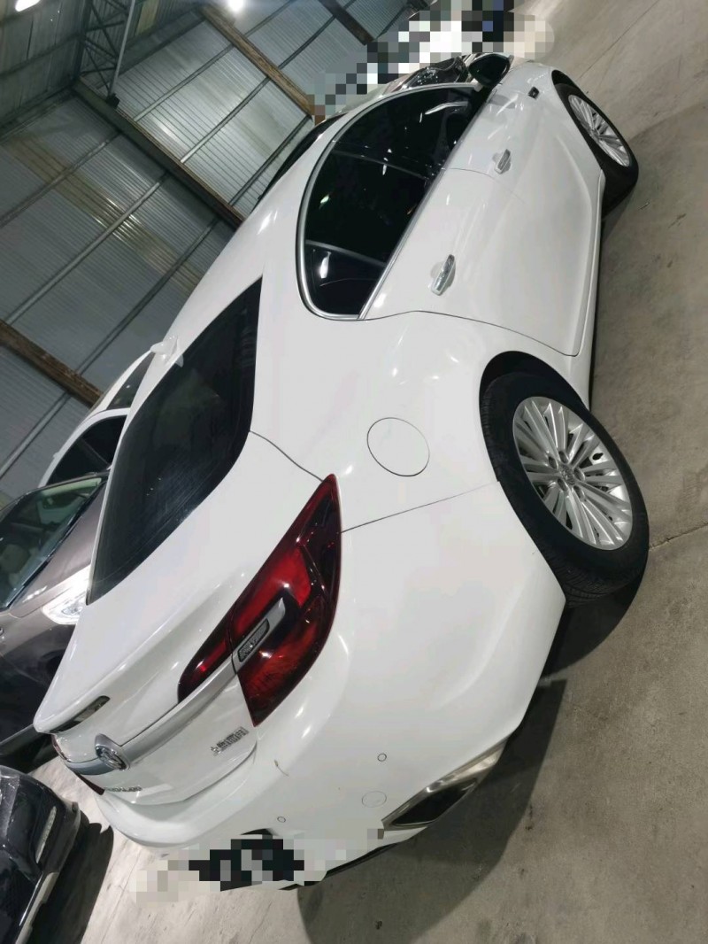 临沂16年别克君威8