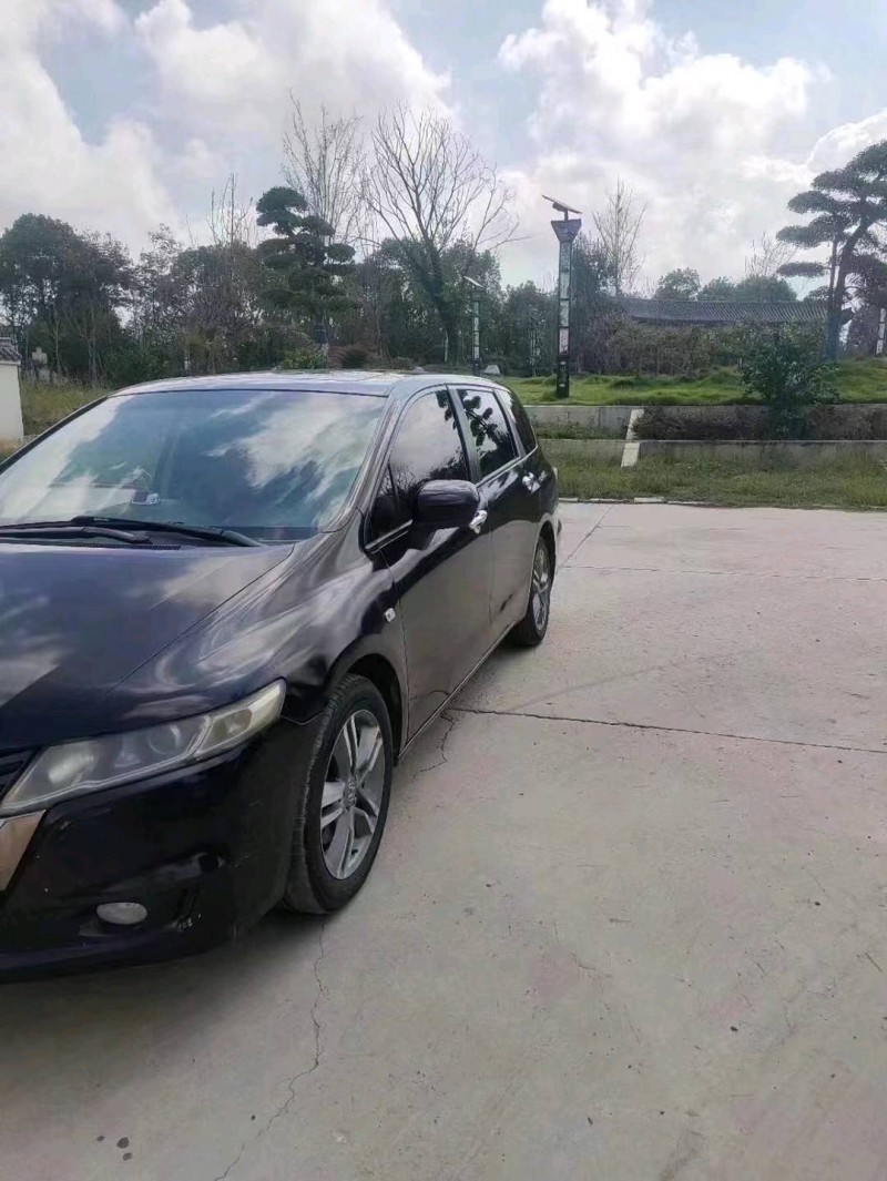 青岛10年本田奥德赛2