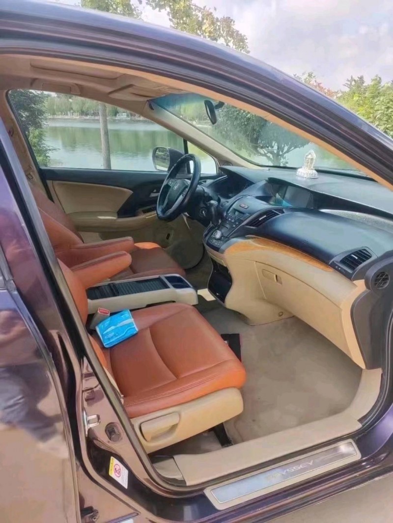 青岛10年本田奥德赛4