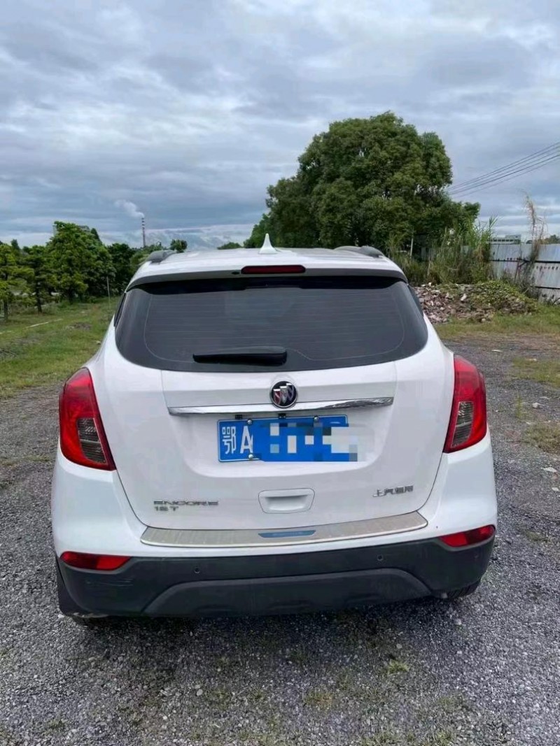 珠海17年别克昂科拉4