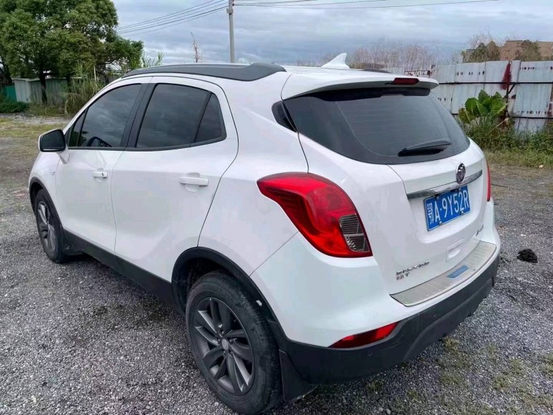 珠海17年别克昂科拉5