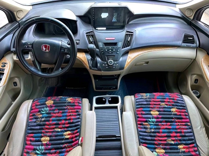 济宁11年本田奥德赛5