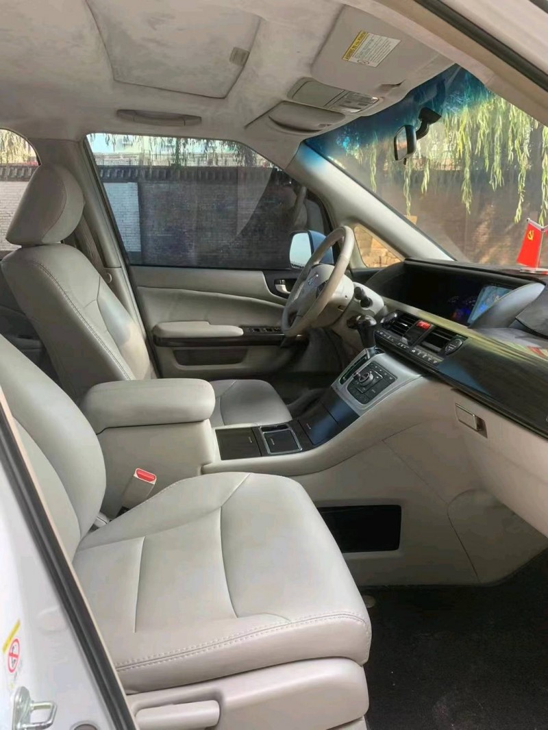 保定13年本田艾力绅7