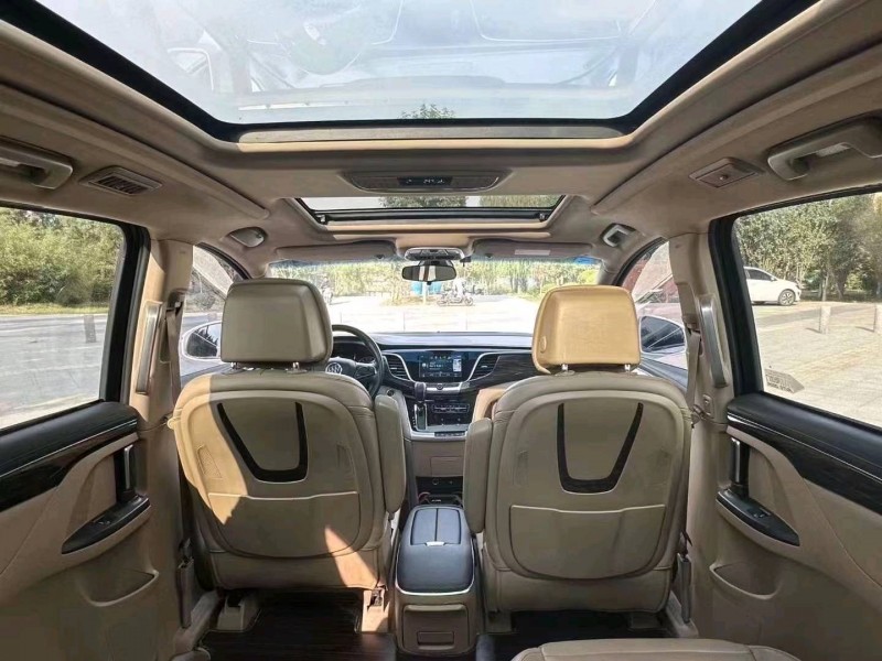 枣庄17年别克GL85