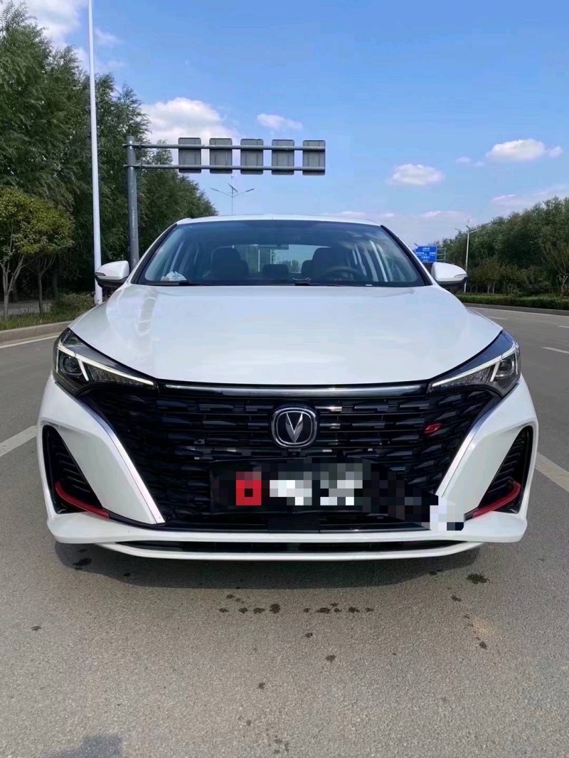 枣庄23年长安汽车逸动1