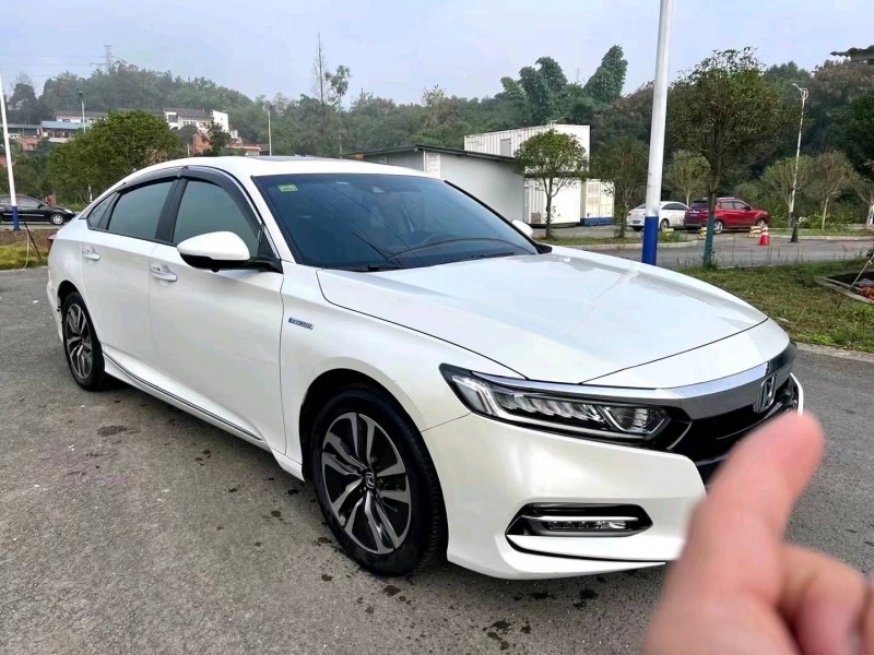 重庆21年本田雅阁4