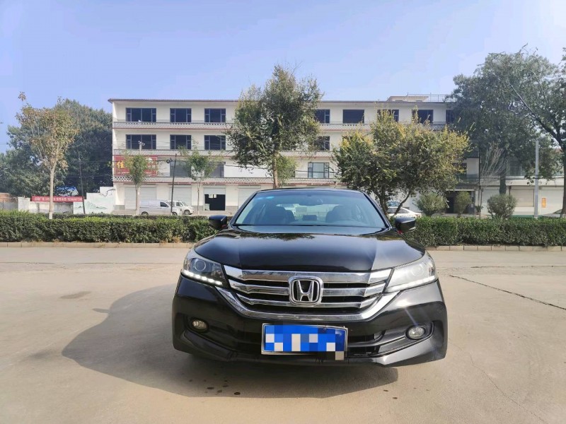 石家庄16年本田雅阁1