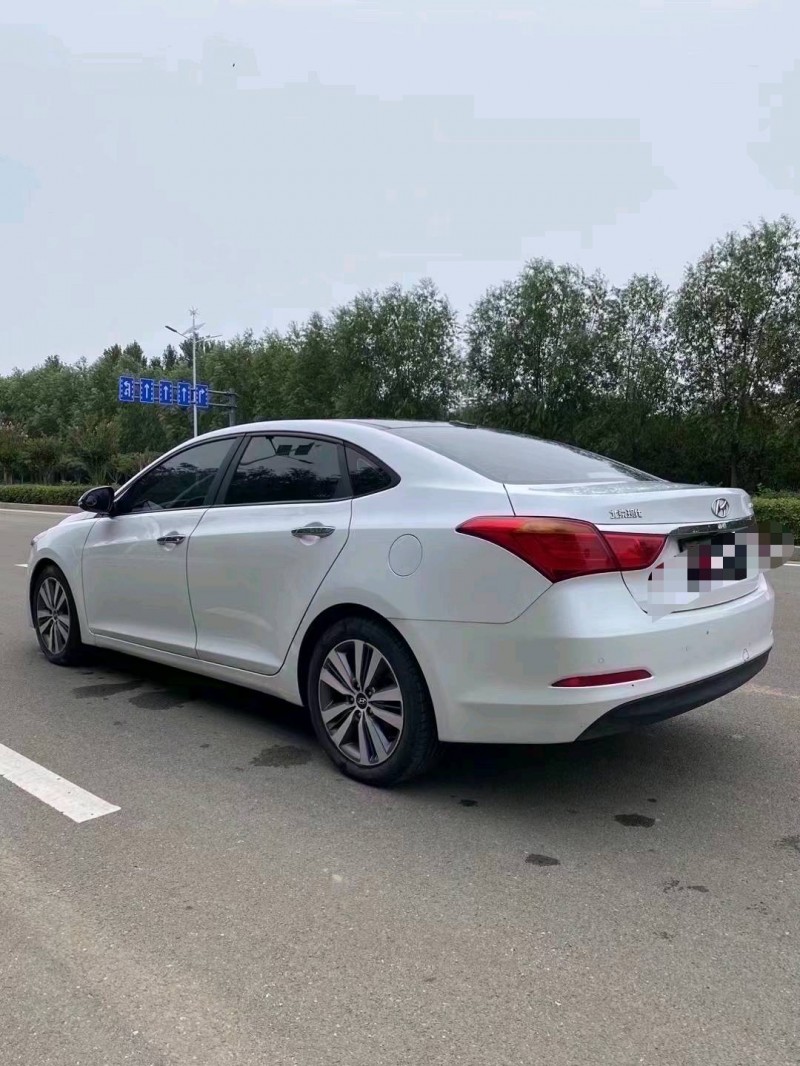 枣庄16年现代名图8