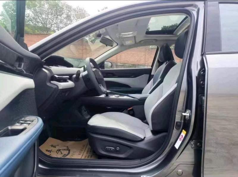 重庆23年长安汽车UNI-V8