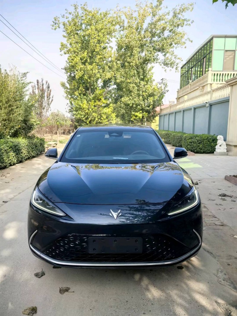 保定23年极狐汽车阿尔法1