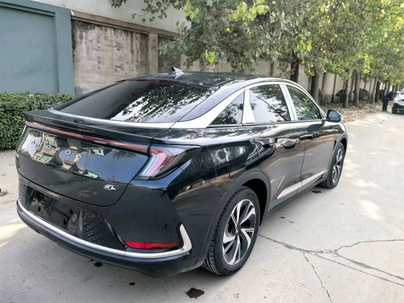 保定23年极狐汽车阿尔法7