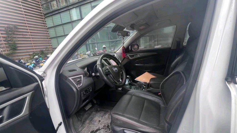 嘉兴17年长安汽车CS759