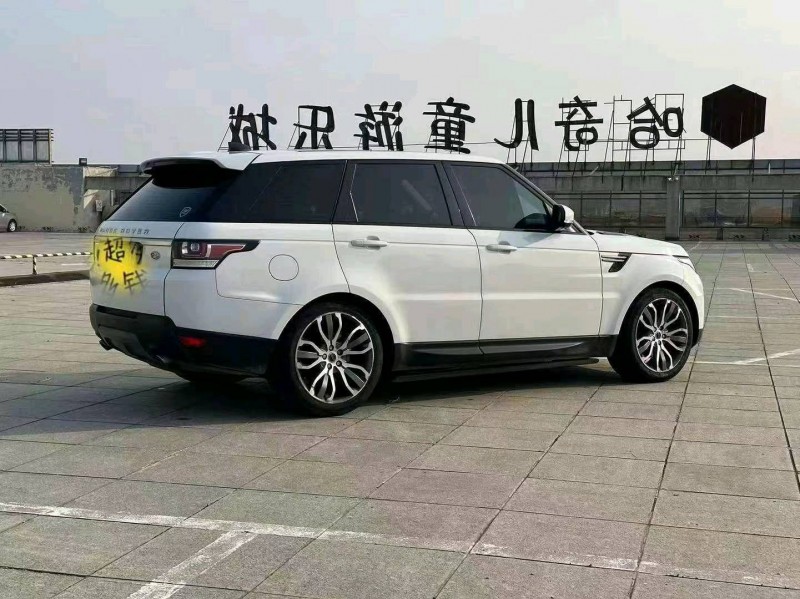 东营17年路虎揽胜运动4