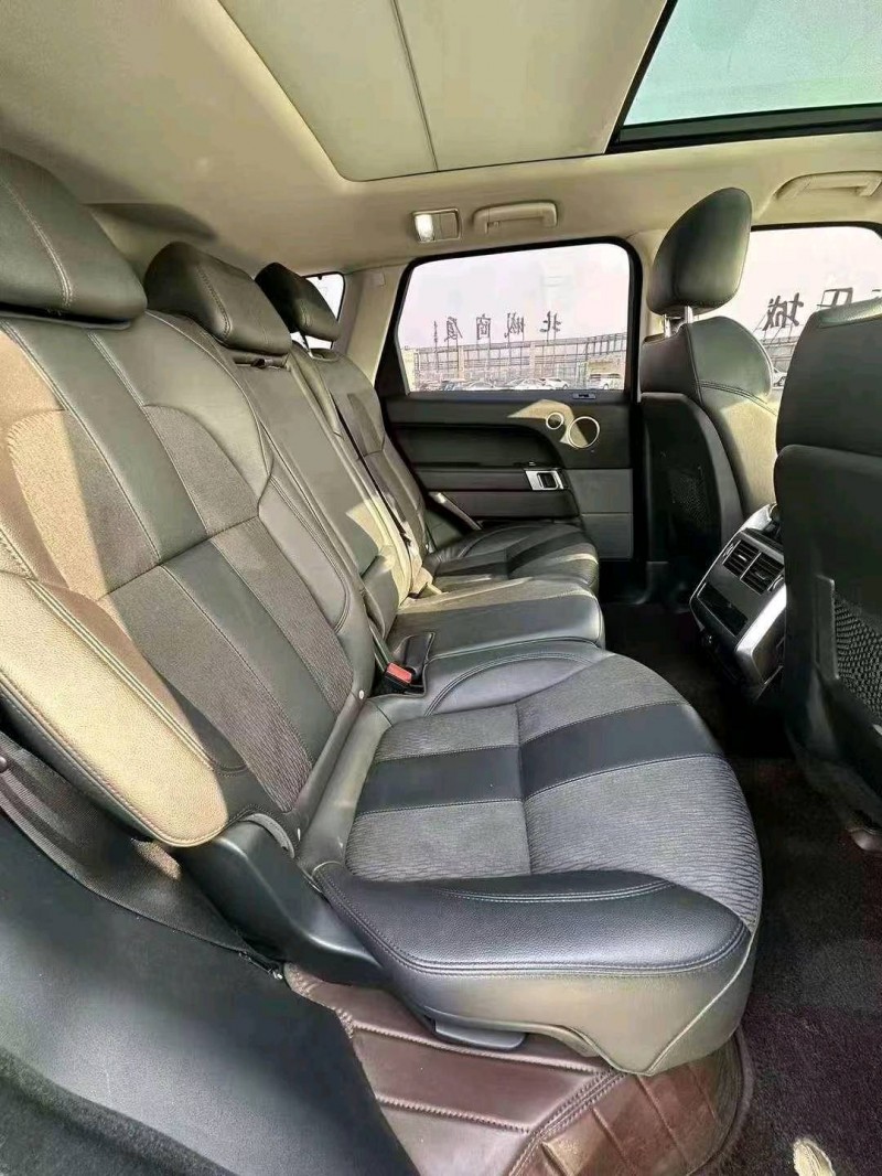 东营17年路虎揽胜运动8