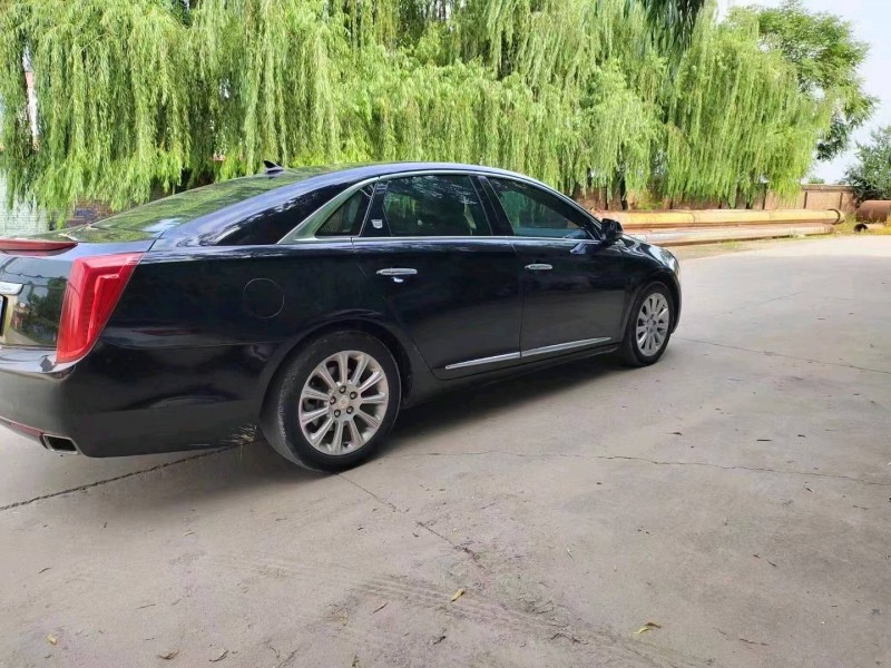保定13年凯迪拉克XTS4