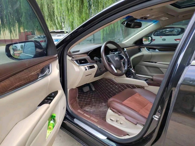 保定13年凯迪拉克XTS7