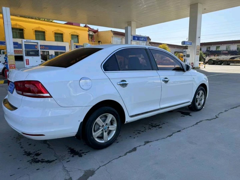 保定15年大众桑塔纳4