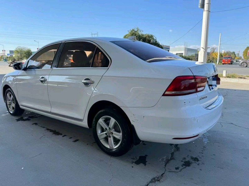 保定15年大众桑塔纳5