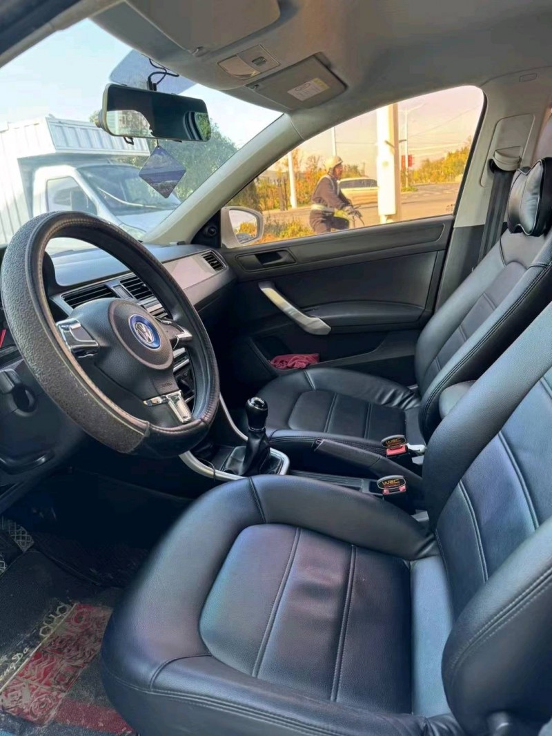 保定15年大众桑塔纳6