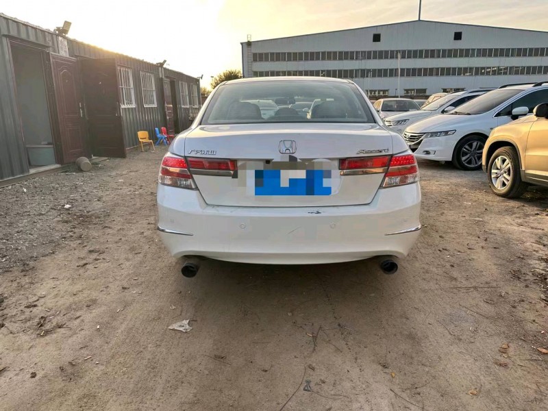 保定13年本田雅阁9