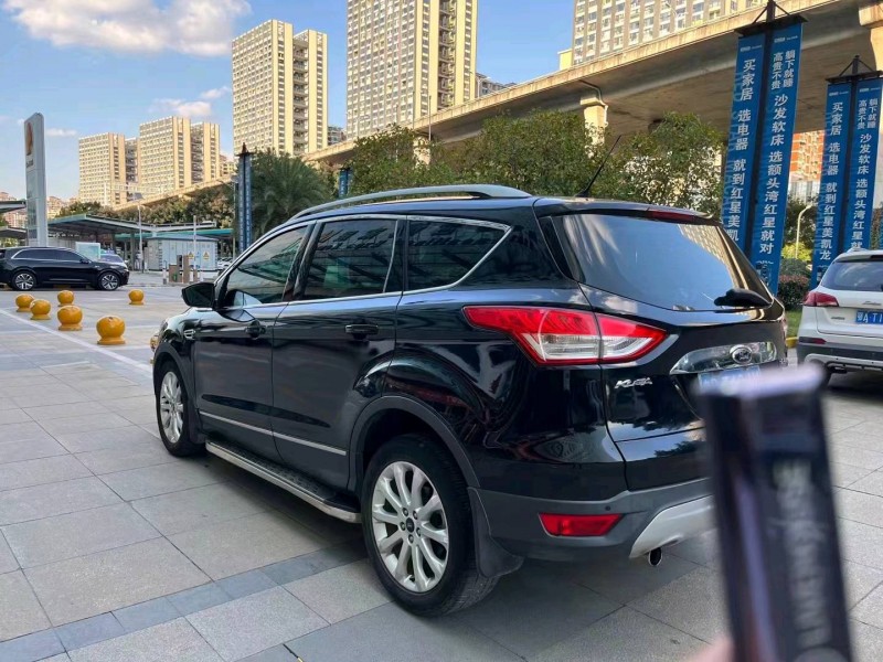 宜昌14年福特翼虎8