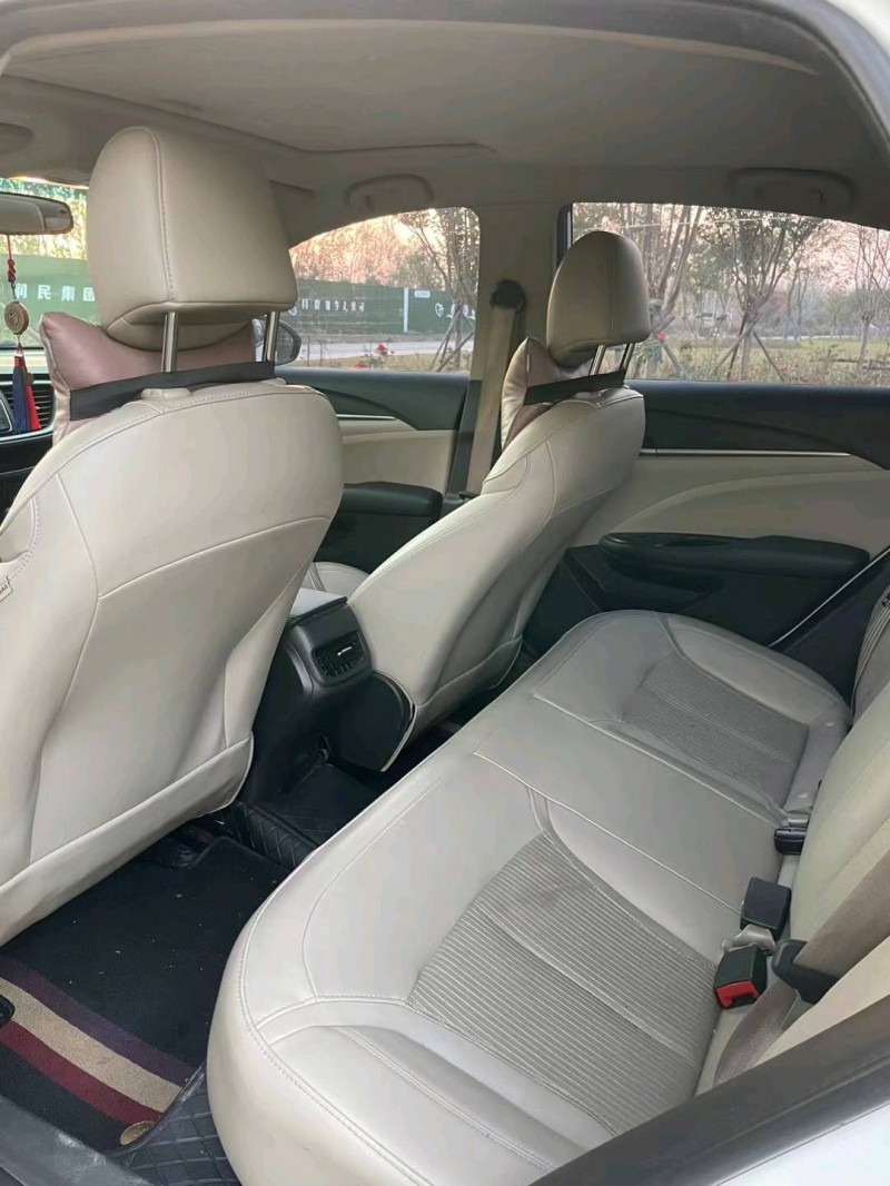 宿迁17年别克英朗5