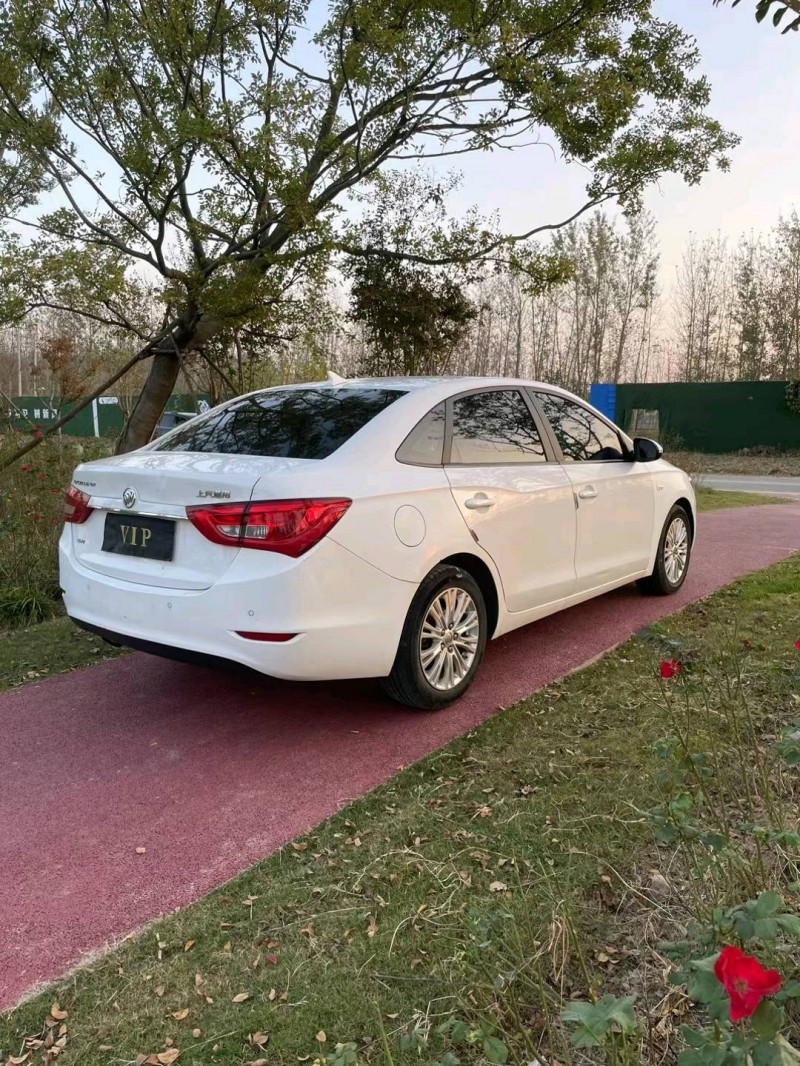 宿迁17年别克英朗8