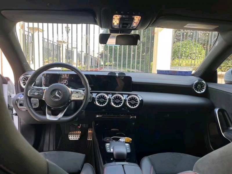 邯郸22年奔驰CLA7