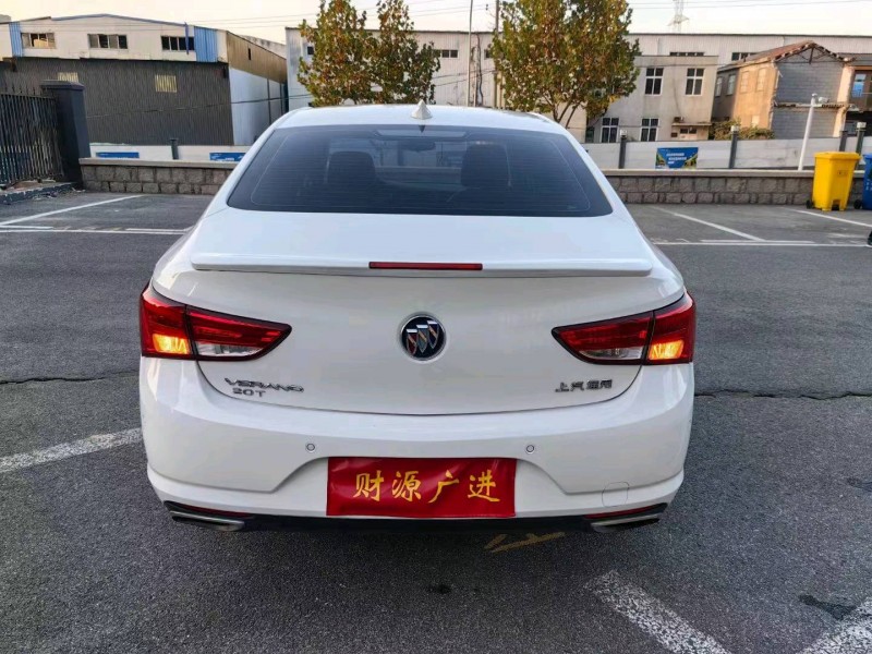 枣庄18年别克威朗9