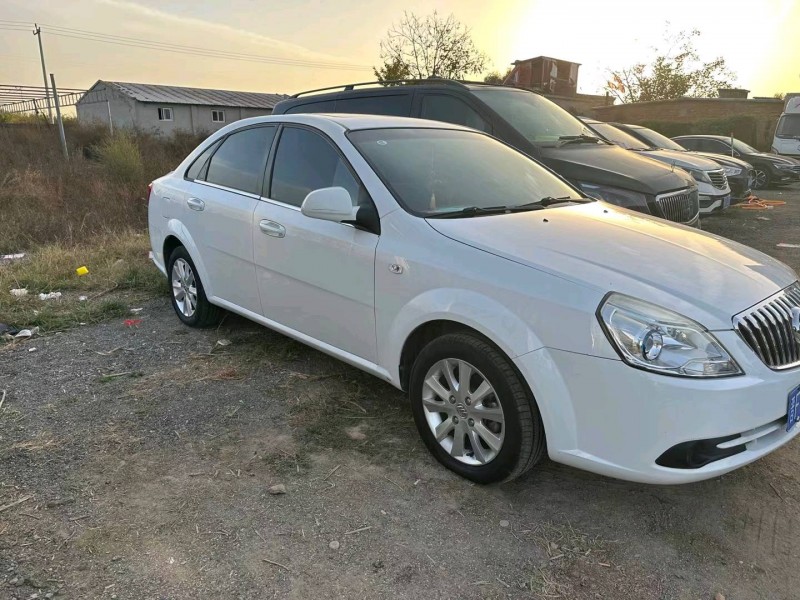 保定15年别克凯越2