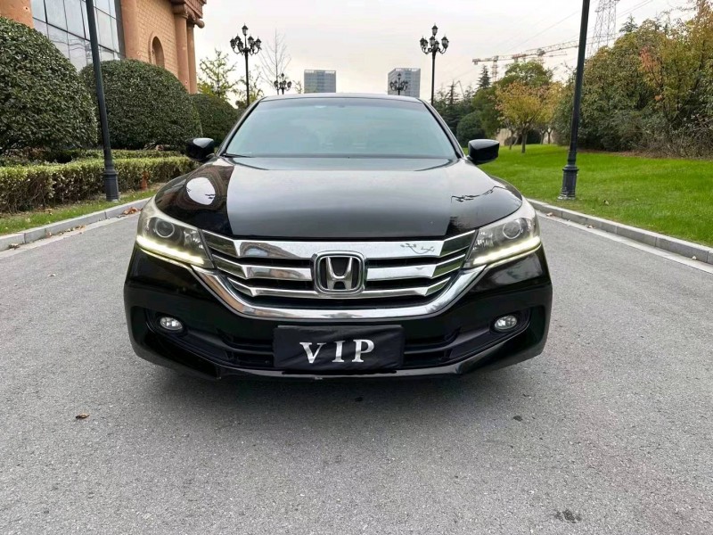 枣庄16年本田雅阁1