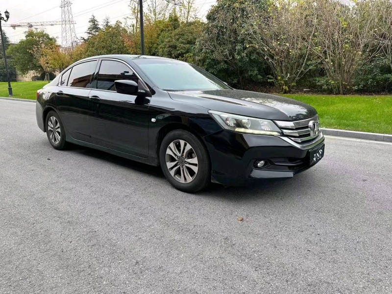 枣庄16年本田雅阁6