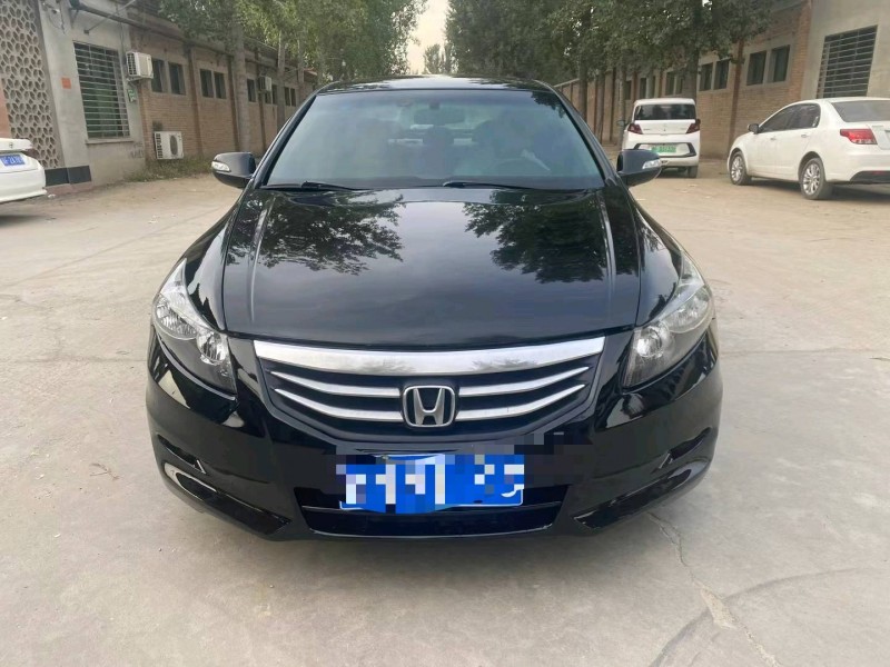 保定12年本田雅阁1