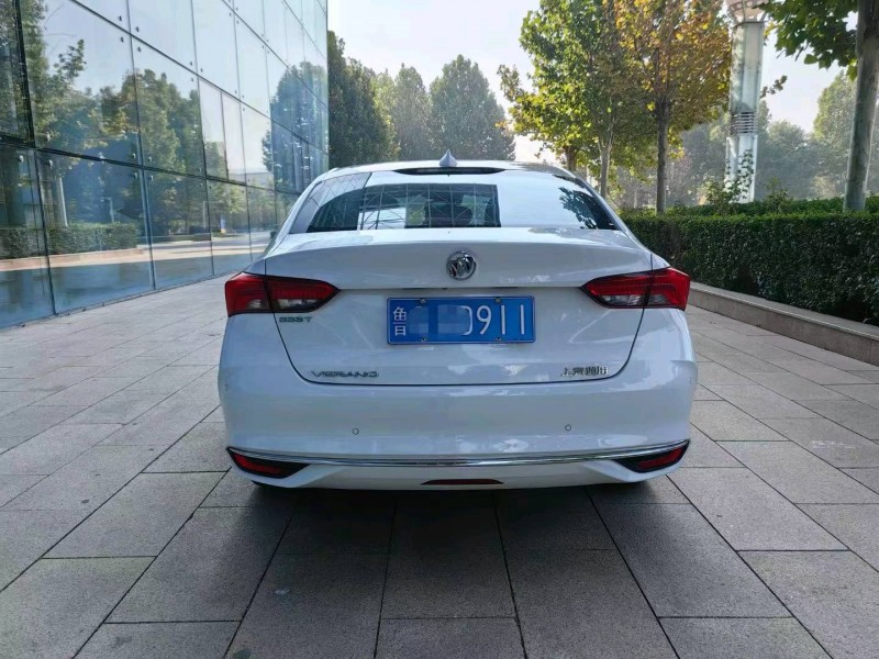 邢台22年别克威朗5