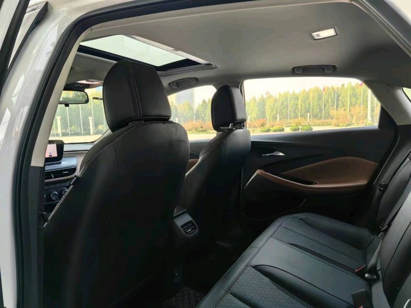 邢台22年别克威朗8