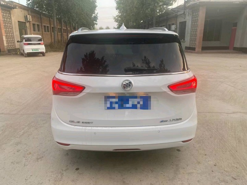 保定21年别克GL69