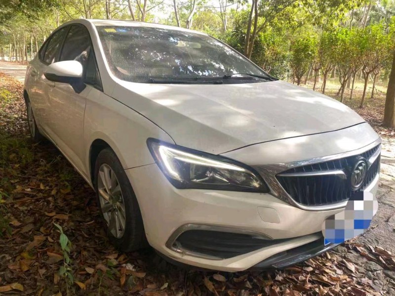 湖州18年别克威朗2