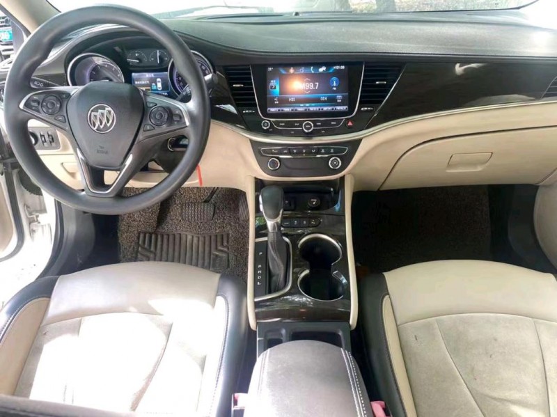 湖州18年别克威朗9