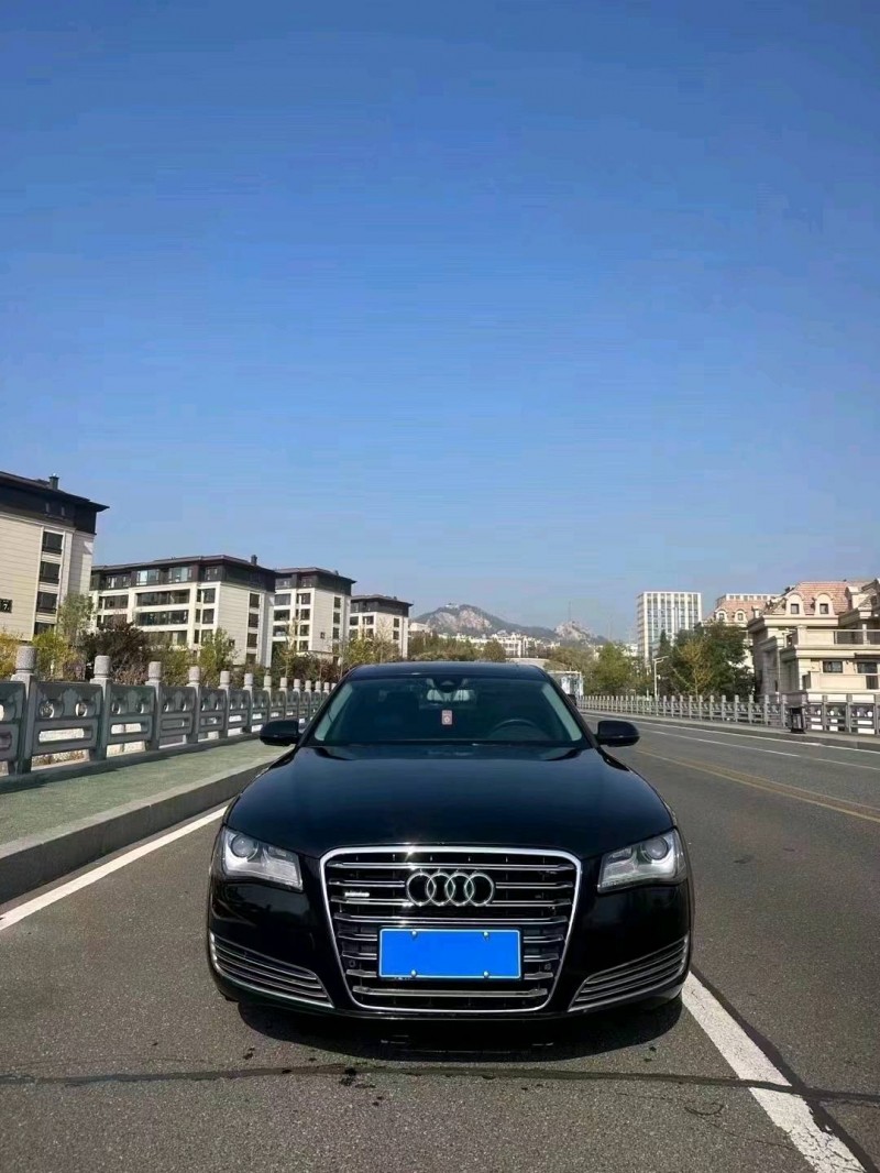 烟台13年奥迪A8L1