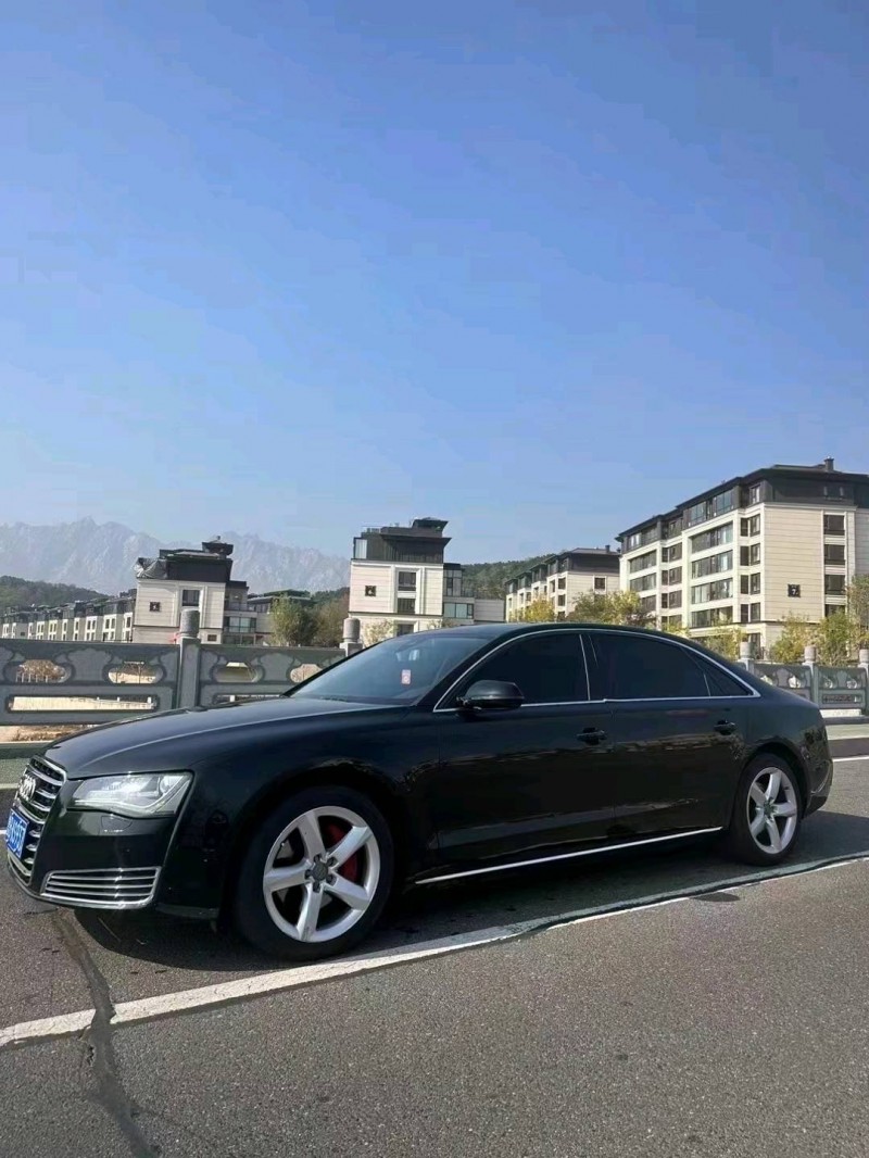 烟台13年奥迪A8L3