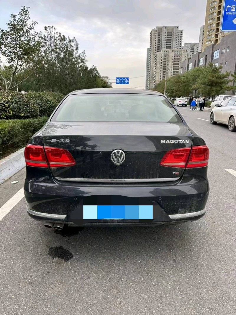 重庆15年大众迈腾4