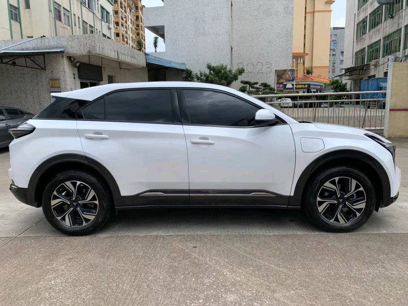 中山23年哪吒U2