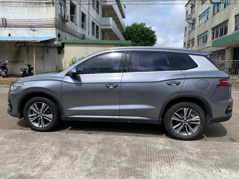 中山21年比亚迪宋3