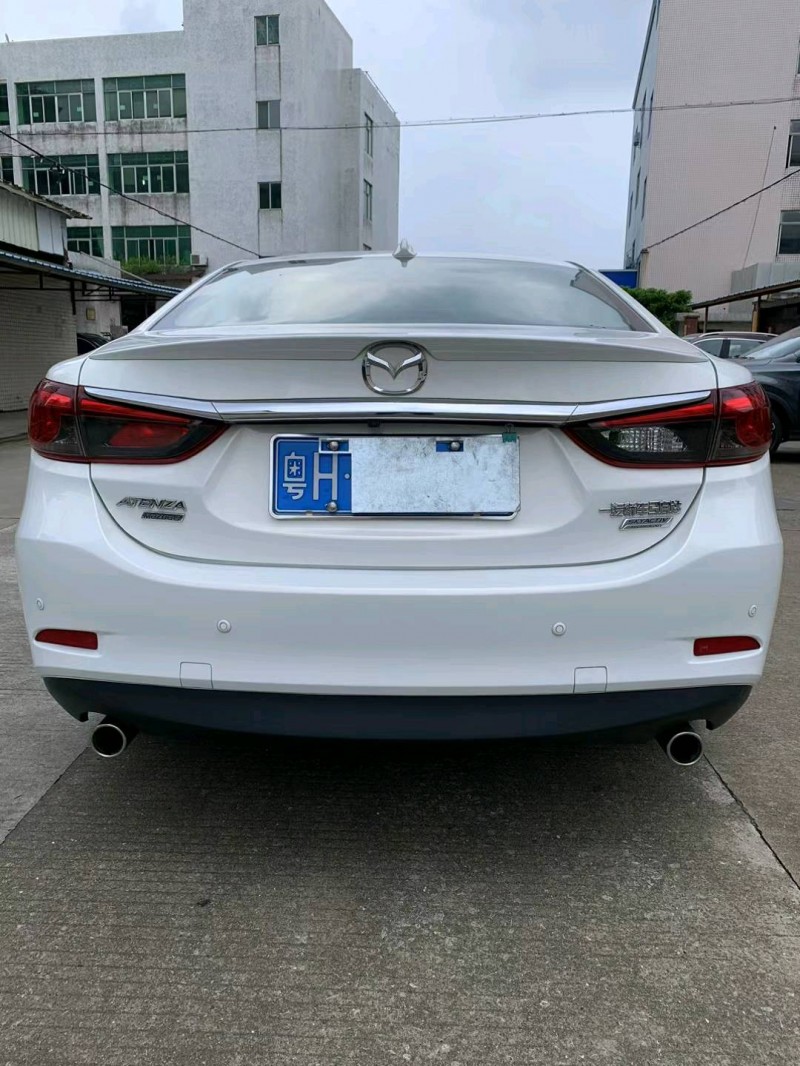 中山17年马自达阿特兹9