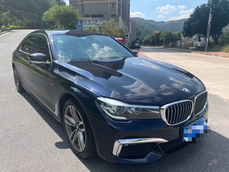 三明18年宝马7系3