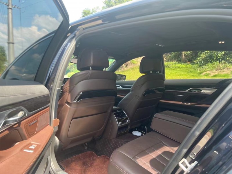 三明18年宝马7系6