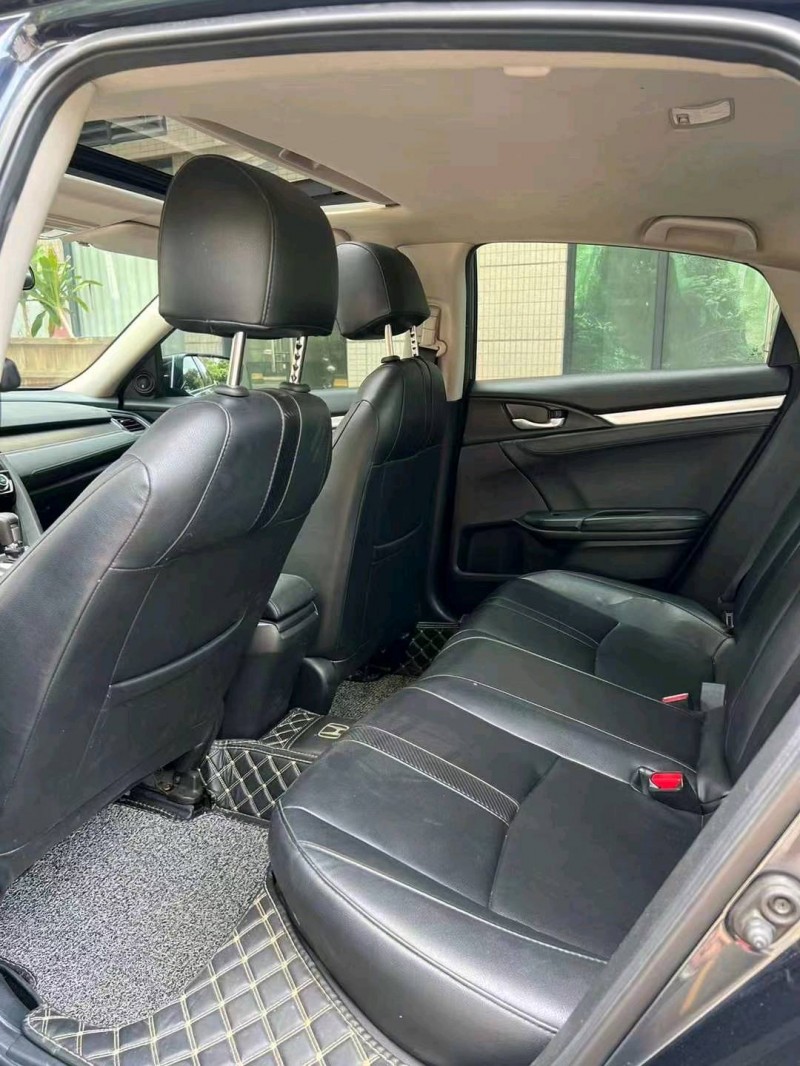 珠海18年本田思域8